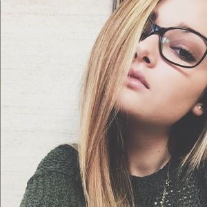 Meet your Posher, Ali